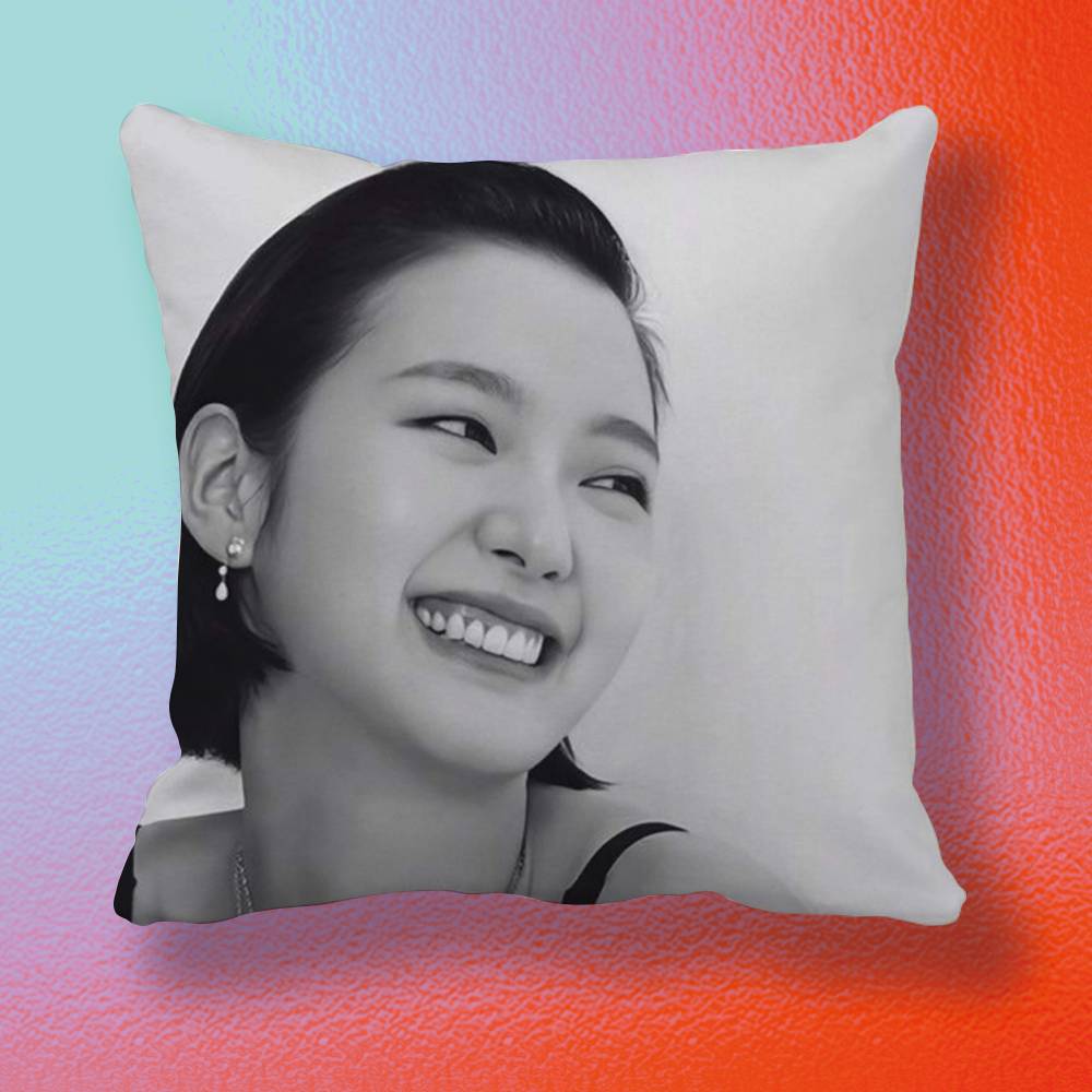 韓国俳優キム・ゴウンの枕カバー、高解像度デジタル印刷、鮮やか - Home Textiles Definition のレビューと価格